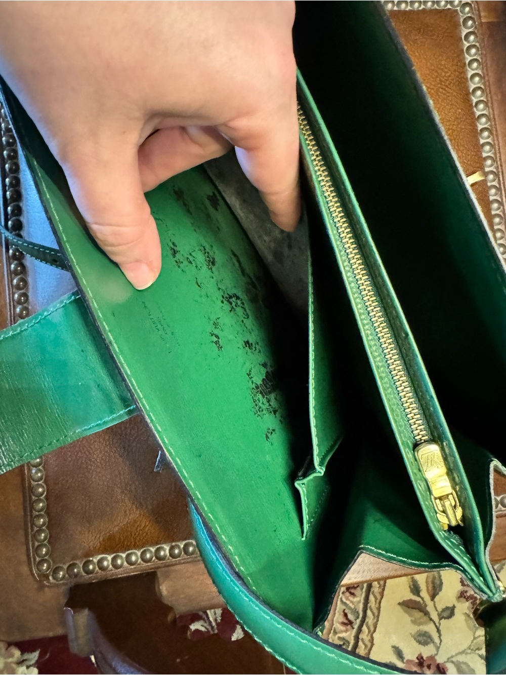 Louis Vuitton Green Epi Vintage Capucine - Picture 7 of 14